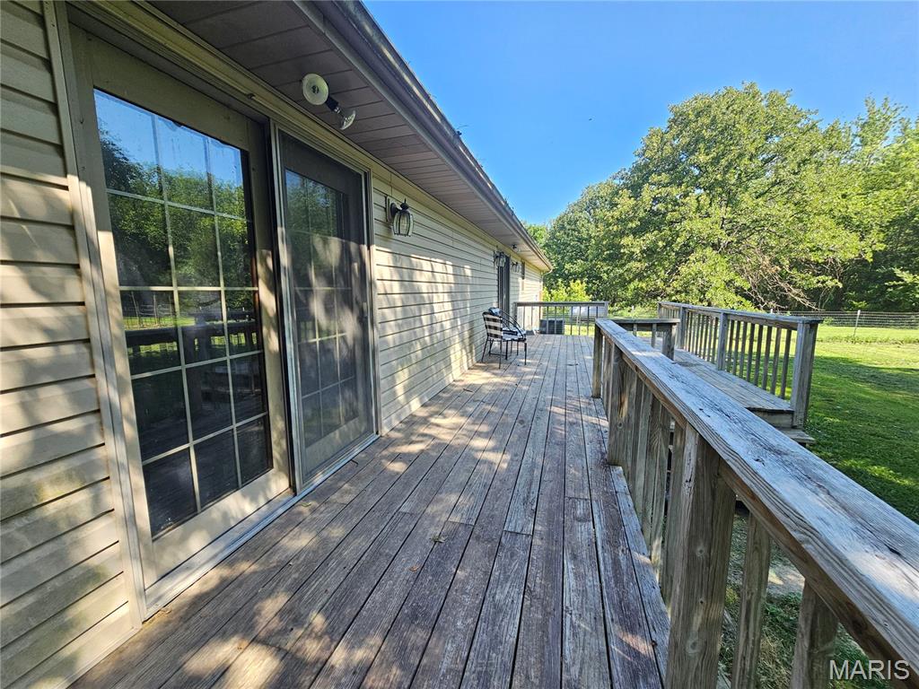 31050 Oak Ridge Drive Lebanon, MO 65536 - Photo 39 of 41