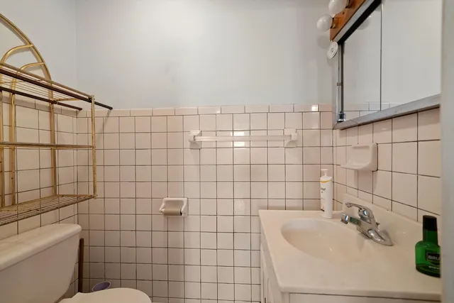 $180,000 | 591 Burnham Avenue, Calumet City, IL 60409