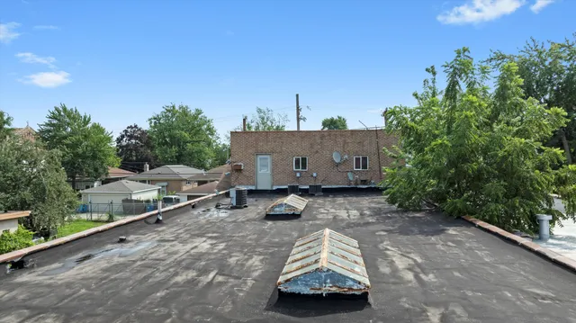 $180,000 | 591 Burnham Avenue, Calumet City, IL 60409