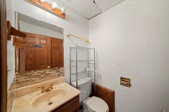 $180,000 | 591 Burnham Avenue, Calumet City, IL 60409