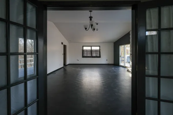 $224,500 | 55 Fairoaks Drive, Putnam, IL 61560