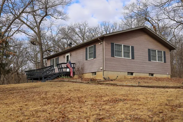 $224,500 | 55 Fairoaks Drive, Putnam, IL 61560