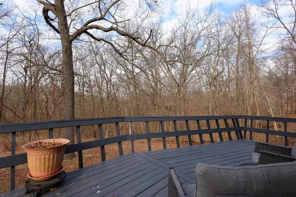 $224,500 | 55 Fairoaks Drive, Putnam, IL 61560