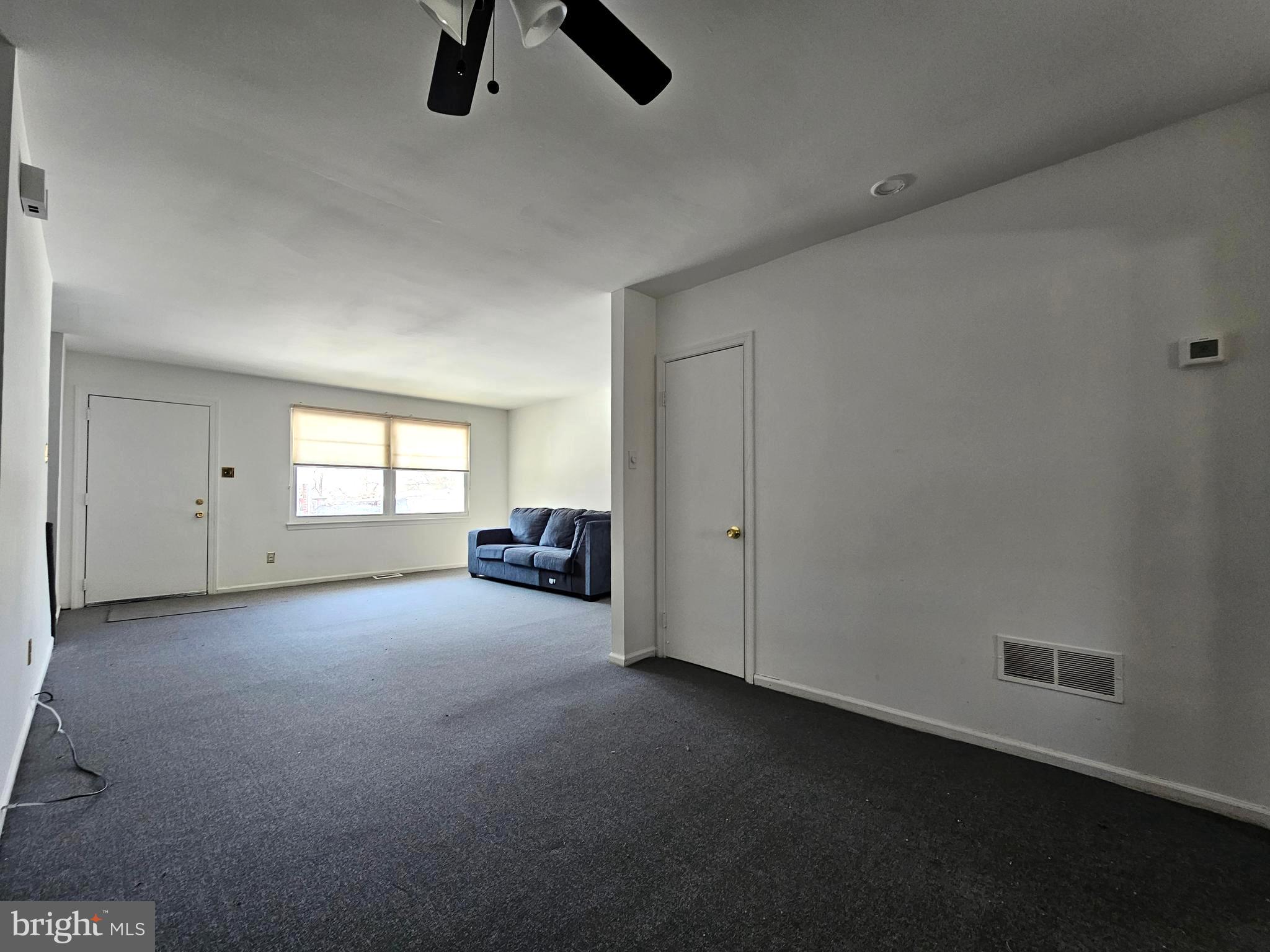 531 Pershing Avenue Darby, PA 19023 - Photo 15 of 33 an empty room with windows
