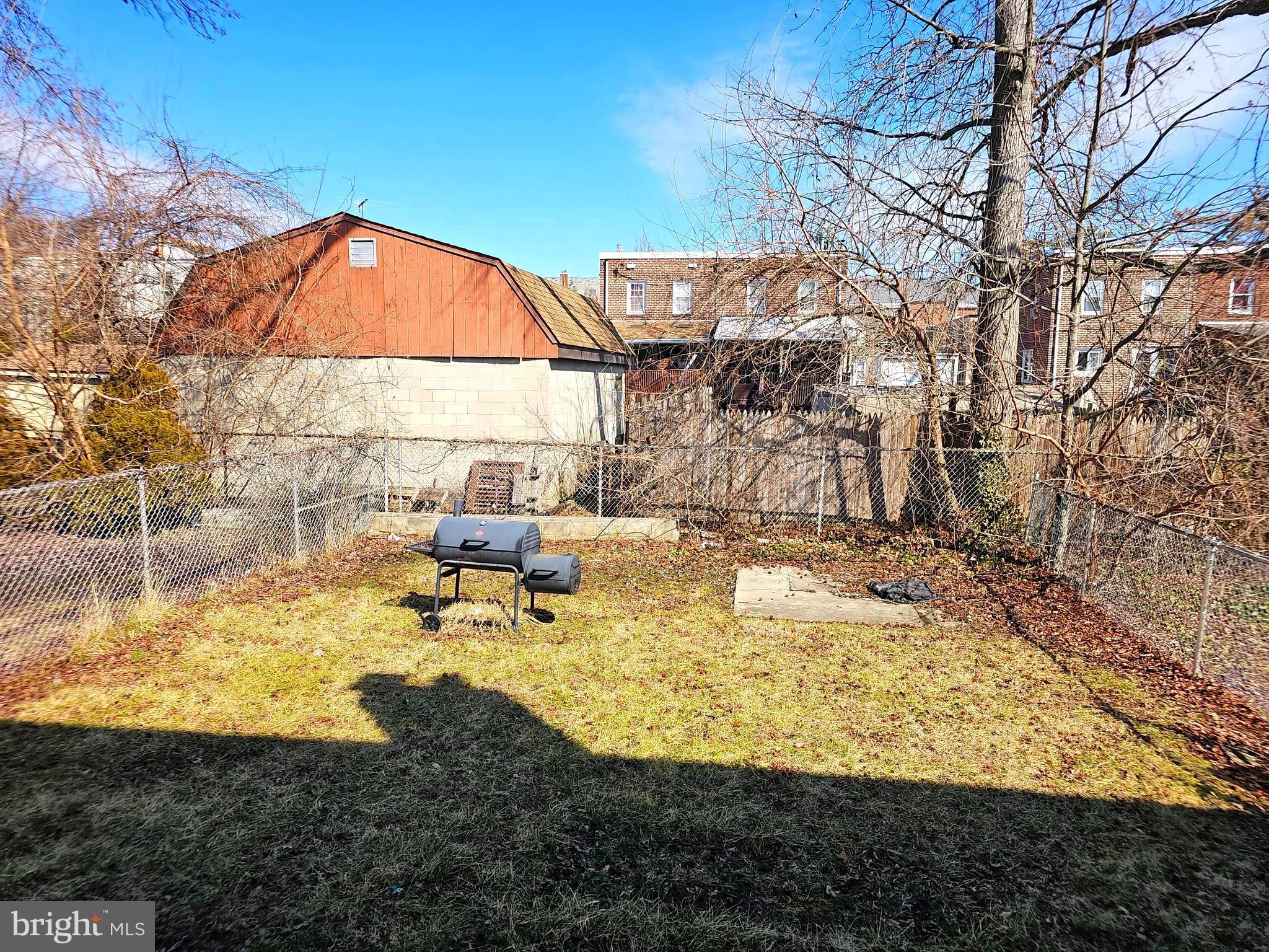 531 Pershing Avenue Darby, PA 19023 - Photo 32 of 33
