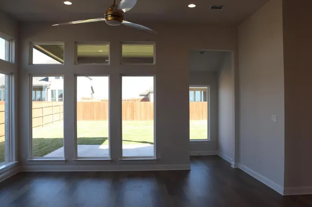 $514,900 | 1328 Tahonta Drive, Hewitt, TX 76643