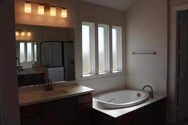 $514,900 | 1328 Tahonta Drive, Hewitt, TX 76643