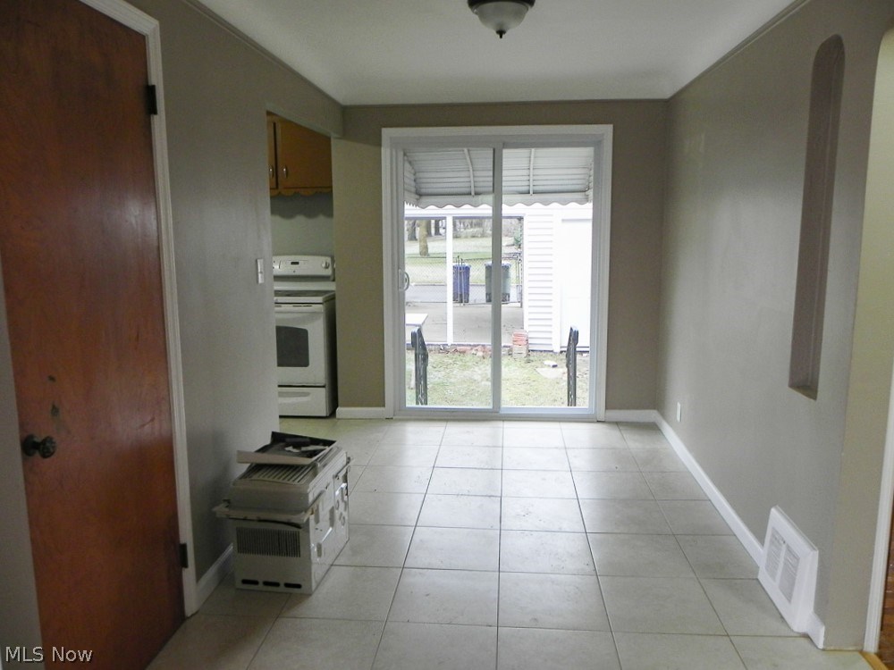 4428 Roadoan Road Brooklyn, OH 44144 - Photo 4 of 20
