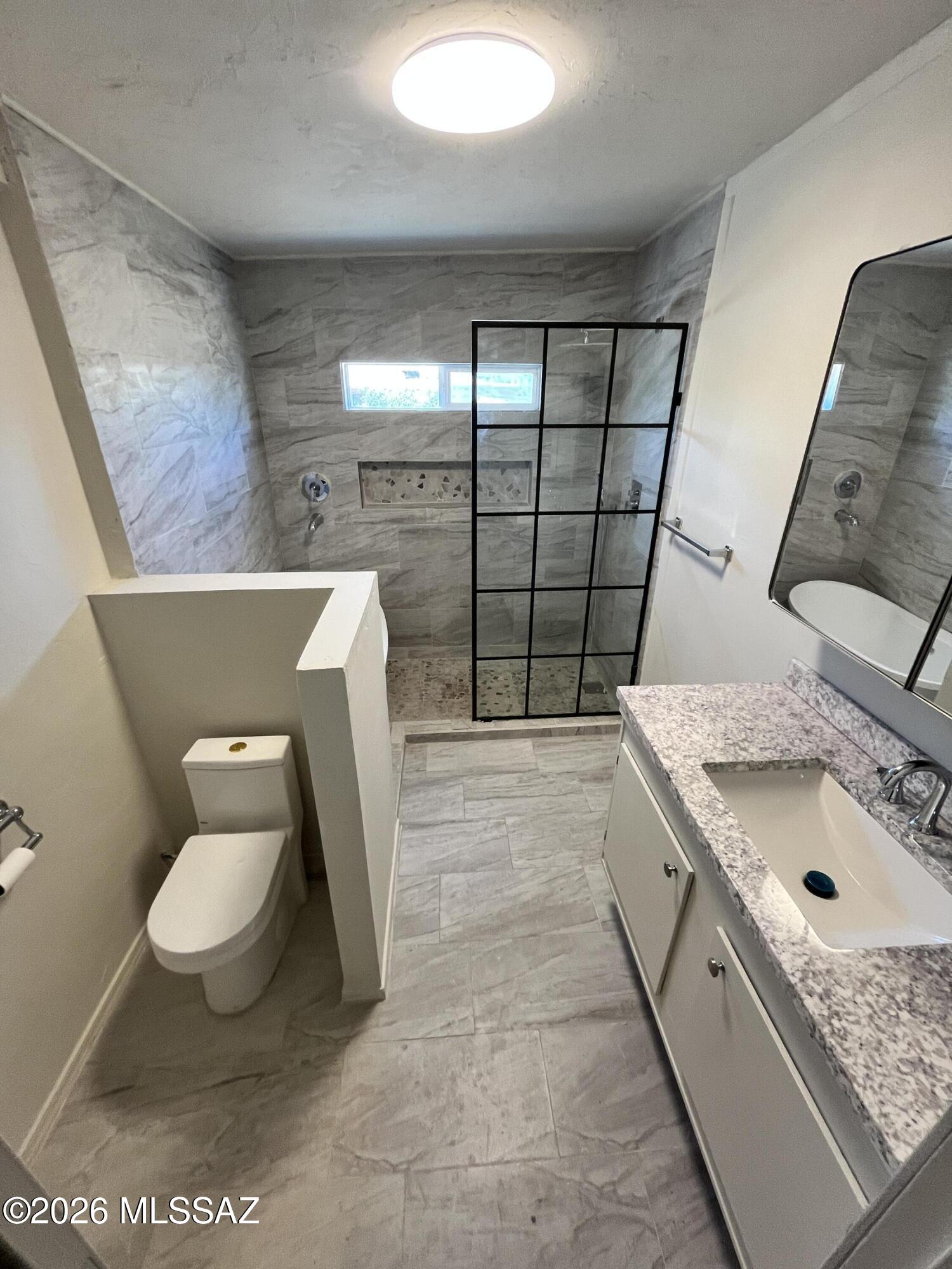 2220 East Grant Road, Unit B Tucson, AZ 85719 - Photo 6 of 11