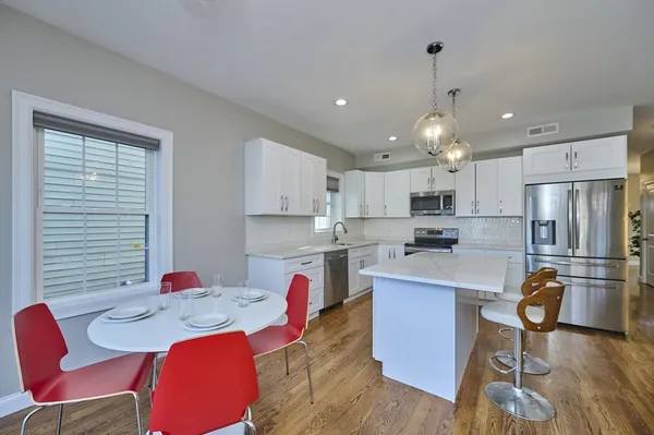 $4,000 | 25 Bellevue Avenue, Unit 1, Revere, MA 02151