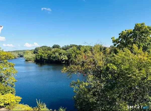 $80,000 | 41 North Main Street, Norwich, CT 06360