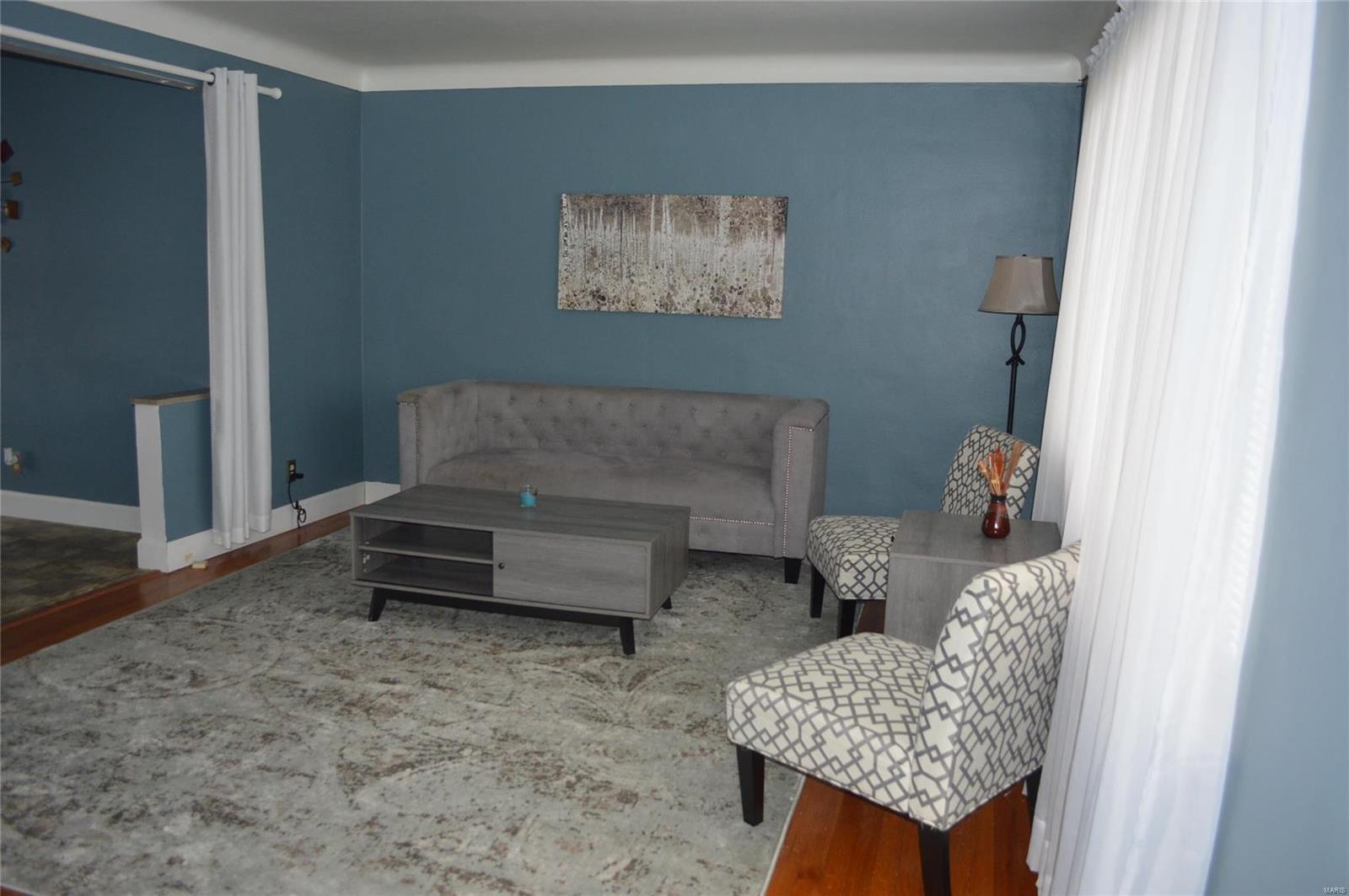 1624 Union Road St. Louis, MO 63125 - Photo 3 of 17 Gallery Image 3