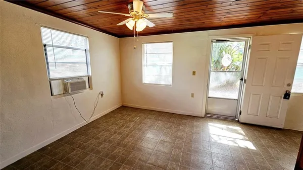 $975 | 19 North Mango Street, Unit B, Englewood, FL 34223