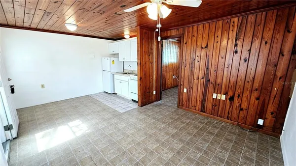 $975 | 19 North Mango Street, Unit B, Englewood, FL 34223