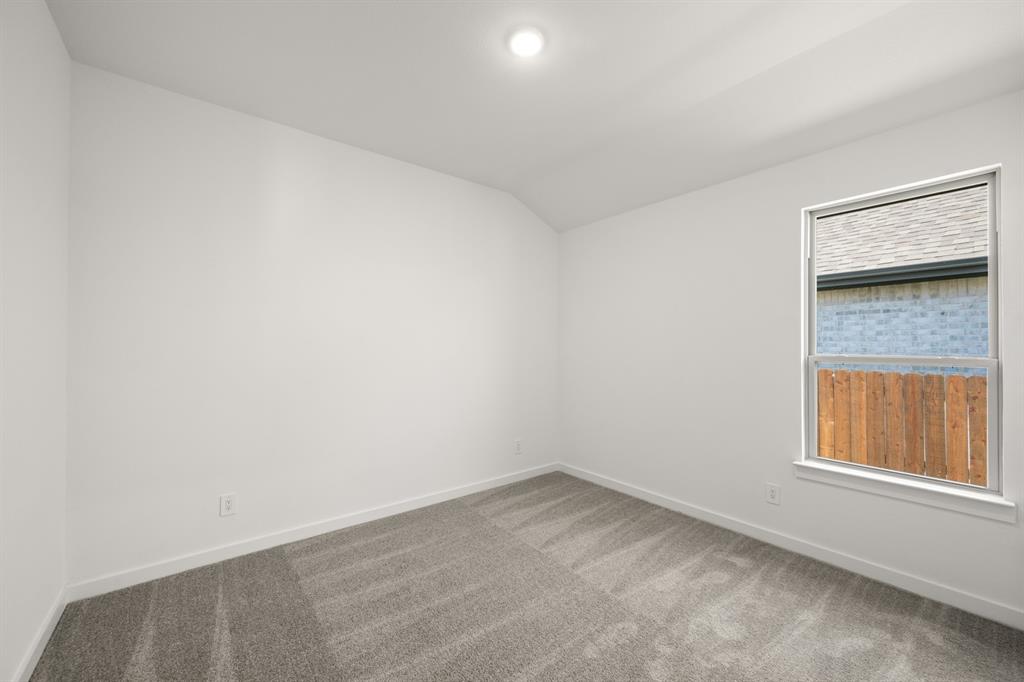 1321 Rothland Lane Red Oak, TX 75154 - Photo 21 of 33 1321 Rothland- Bedroom-2