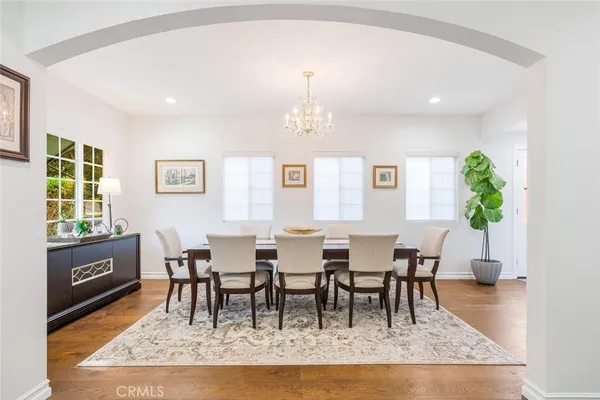 $1,795,000 | 4022 Willowcrest Avenue, Studio City, CA 91604