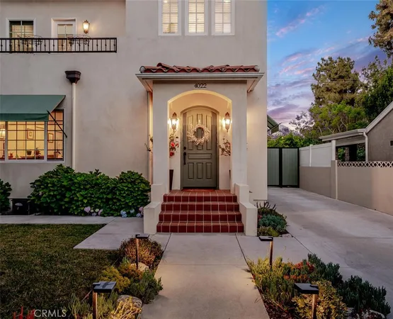 $1,795,000 | 4022 Willowcrest Avenue, Studio City, CA 91604