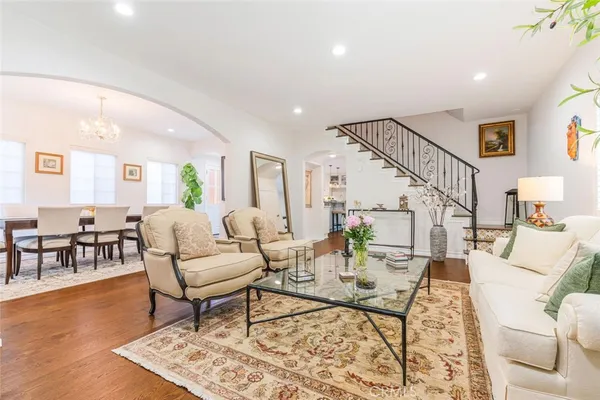 $1,795,000 | 4022 Willowcrest Avenue, Studio City, CA 91604
