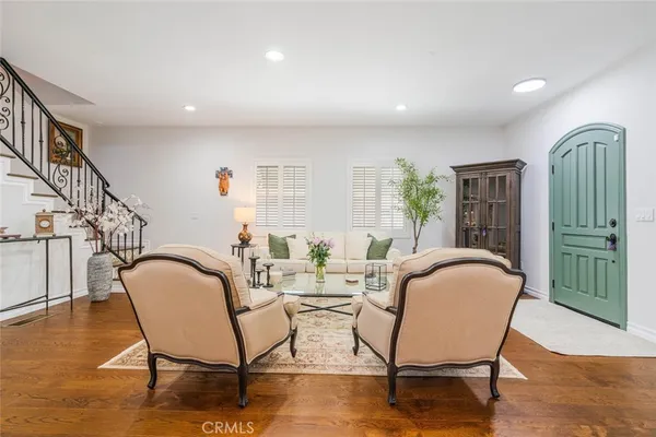 $1,795,000 | 4022 Willowcrest Avenue, Studio City, CA 91604