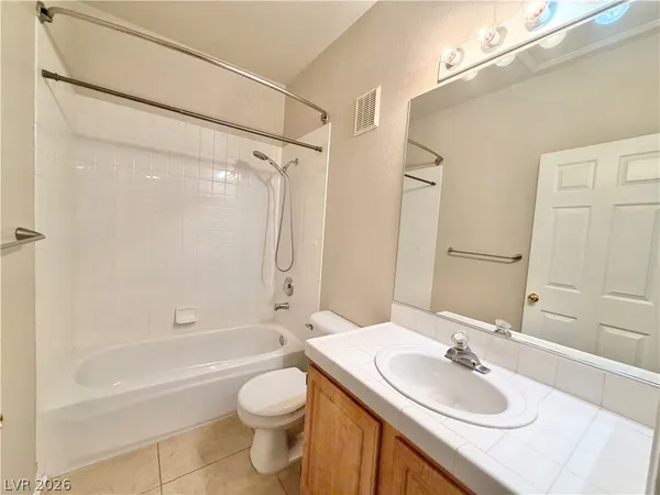 $1,635 | 4930 Black Bear Road, Unit 202, Las Vegas, NV 89149