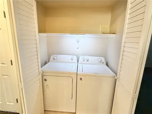 $1,635 | 4930 Black Bear Road, Unit 202, Las Vegas, NV 89149