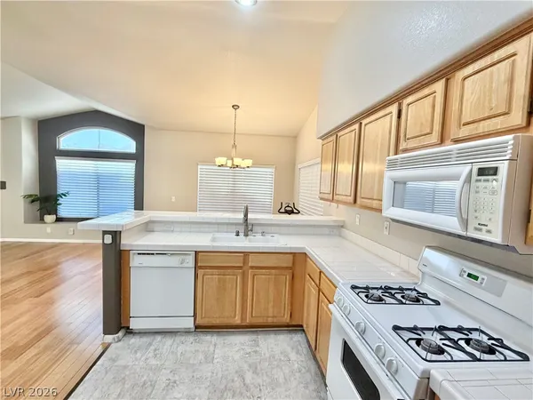 $1,635 | 4930 Black Bear Road, Unit 202, Las Vegas, NV 89149