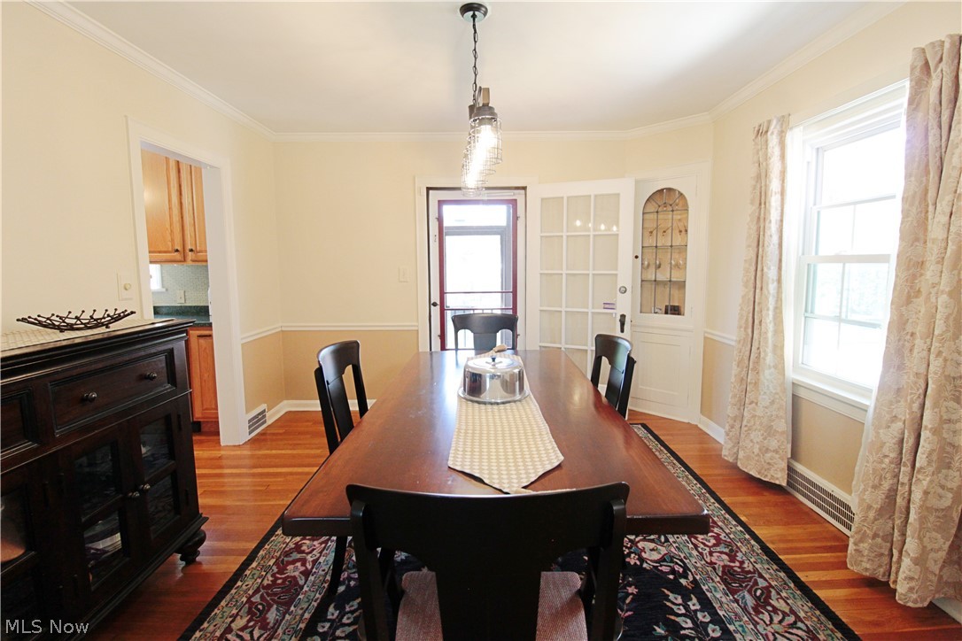 2472 Saybrook Road Cleveland, OH 44118 - Photo 19 of 41