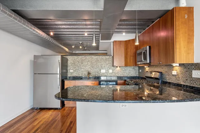 $2,800 | 1910 South Indiana Avenue, Unit 523, Chicago, IL 60616