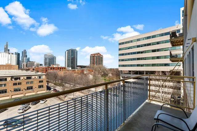 $2,800 | 1910 South Indiana Avenue, Unit 523, Chicago, IL 60616