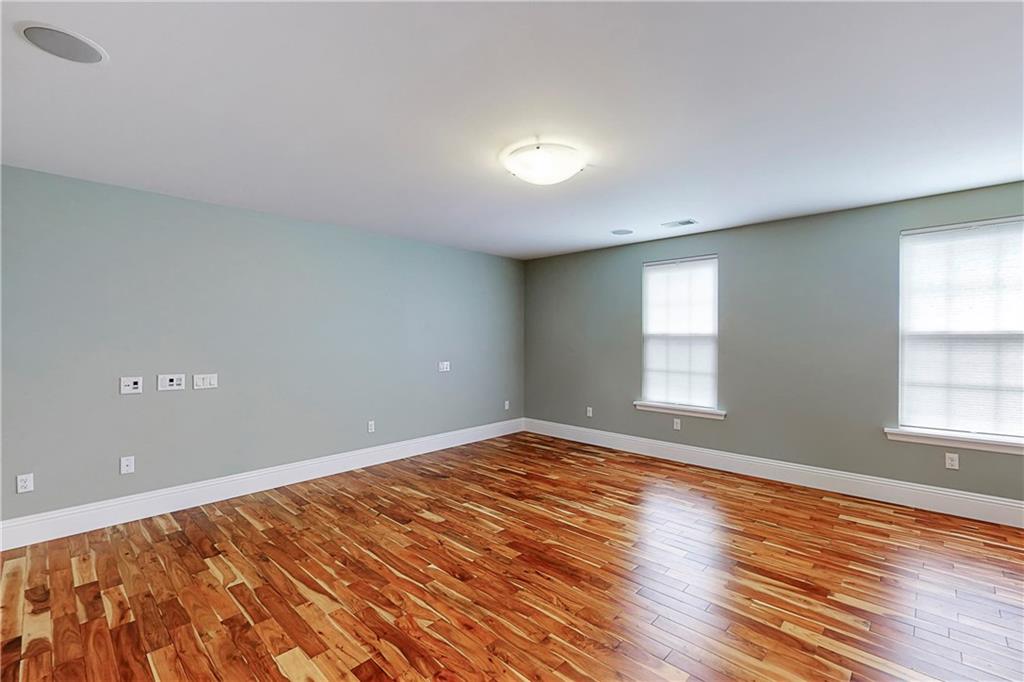 321 Johnston Road Upper St. Clair, PA 15241 - Photo 12 of 25 Gallery Image 12