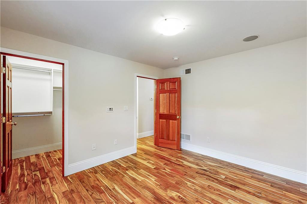321 Johnston Road Upper St. Clair, PA 15241 - Photo 16 of 25 Gallery Image 16