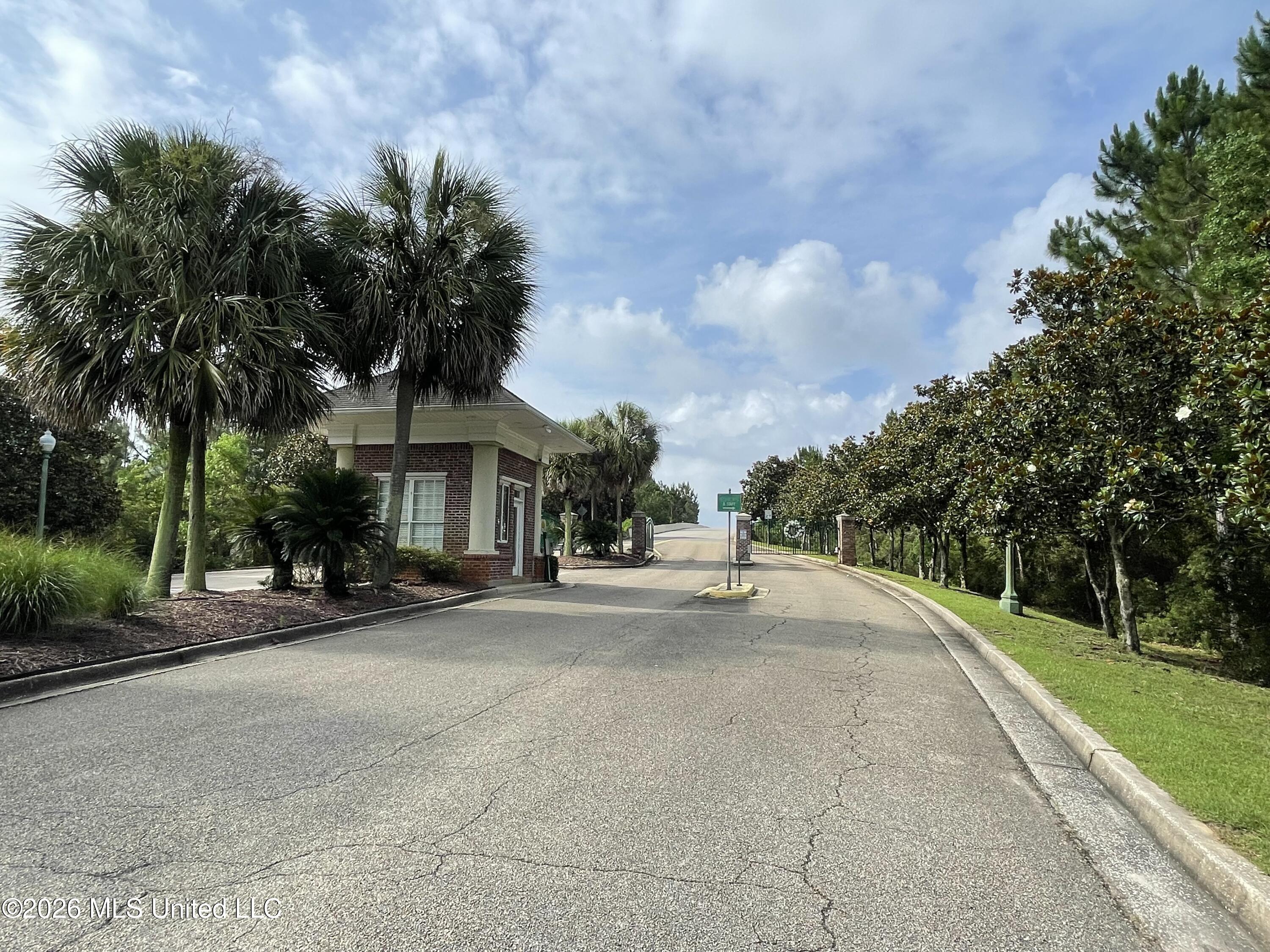 Shell Boulevard Gautier, MS 39553 - Photo 6 of 12 IMG_5381