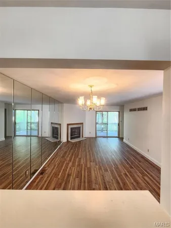 $1,800 | 836 Woodside Trails Drive, Ballwin, MO 63021