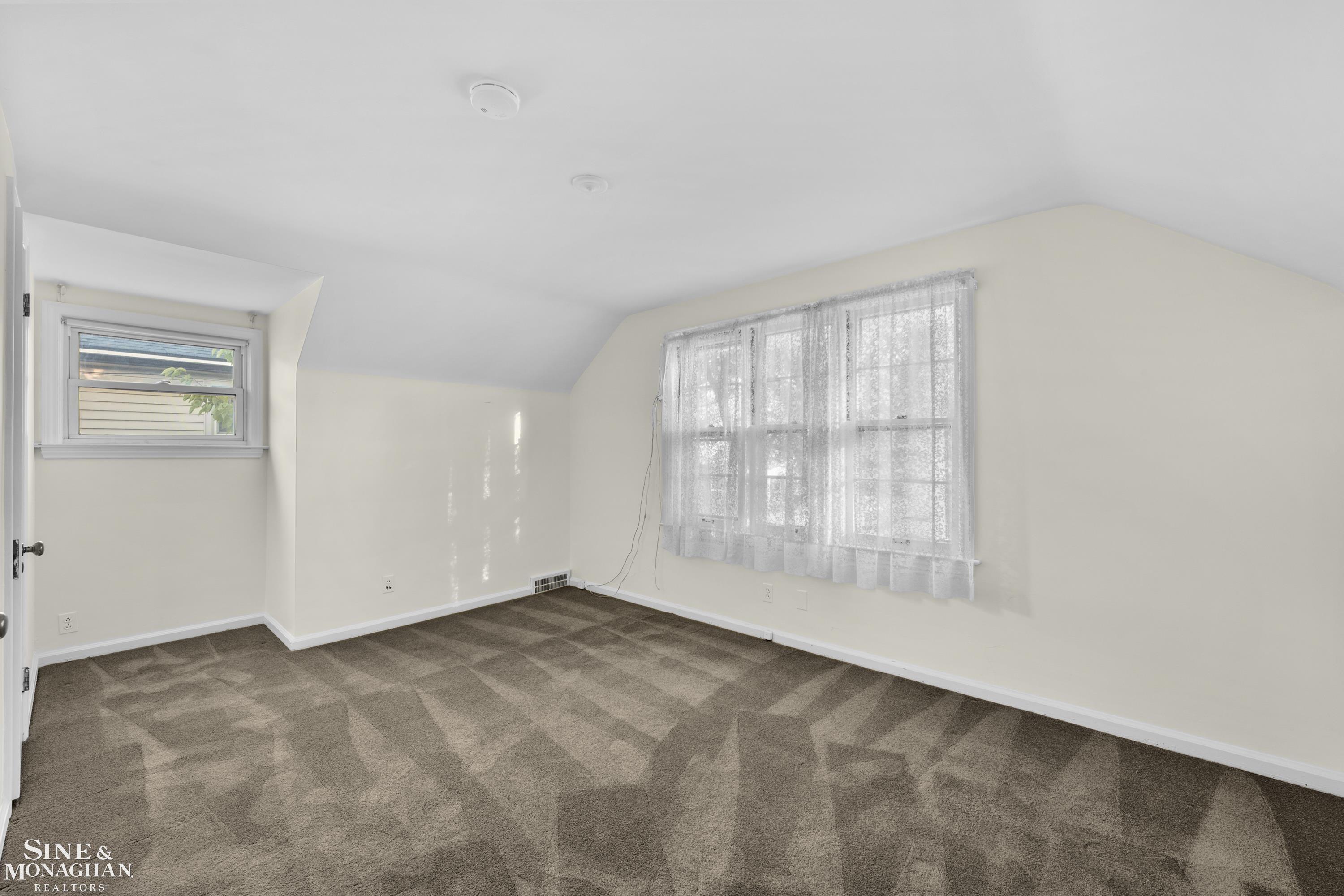 415 Lothrop Road Grosse Pointe Farms, MI 48236 - Photo 17 of 28