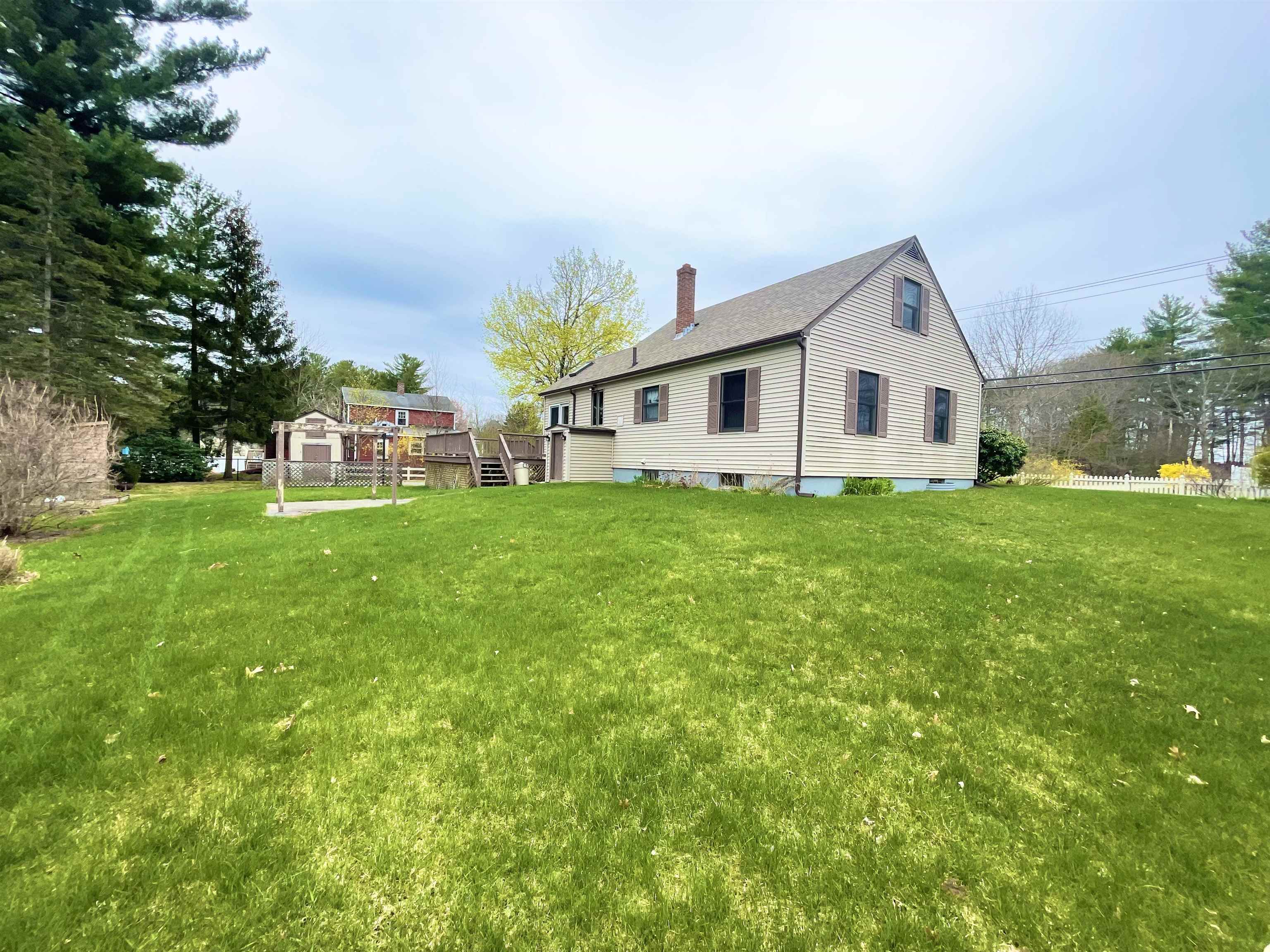 134 Back River Road Dover, NH 03820 - Photo 3 of 37