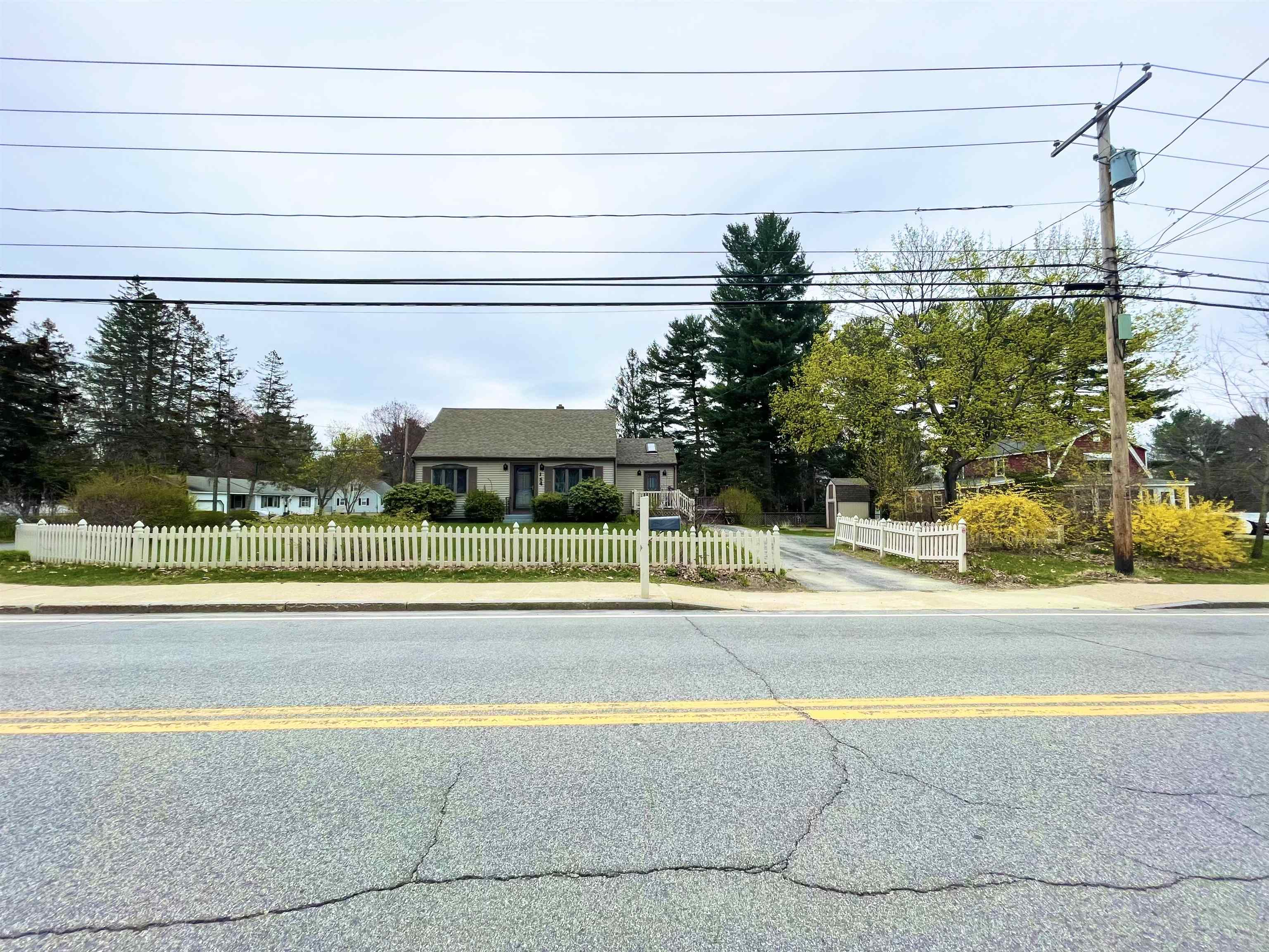 134 Back River Road Dover, NH 03820 - Photo 10 of 37