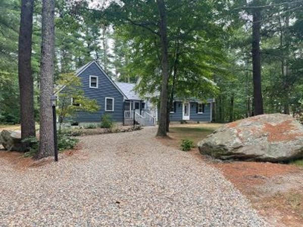 11 Bassett Street Rochester, MA 02770 - Photo 2 of 27