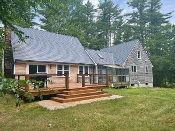 11 Bassett Street Rochester, MA 02770 - Photo 6 of 27