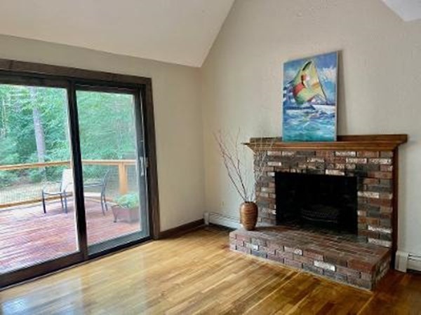 11 Bassett Street Rochester, MA 02770 - Photo 9 of 27