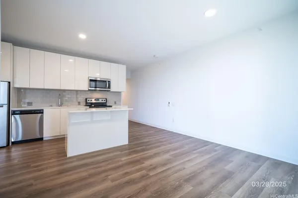 $3,400 | 987 Queen Street, Unit 604, Honolulu, HI 96814