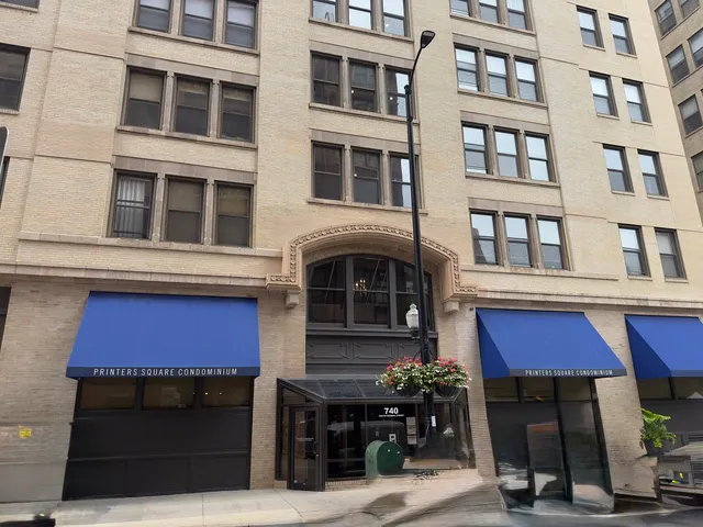 $150,000 | 740 South Federal Street, Unit 1109, Chicago, IL 60605