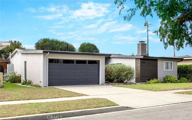 $1,250,000 | 6110 East Walton Street, Long Beach, CA 90815