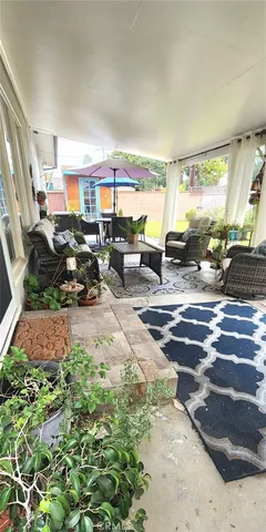 $1,250,000 | 6110 East Walton Street, Long Beach, CA 90815