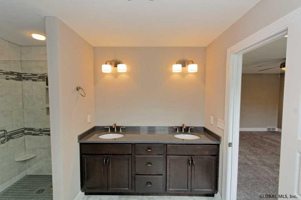 24 Charterpoint Road Colonie, NY 12189 - Photo 14 of 23 Photo 14