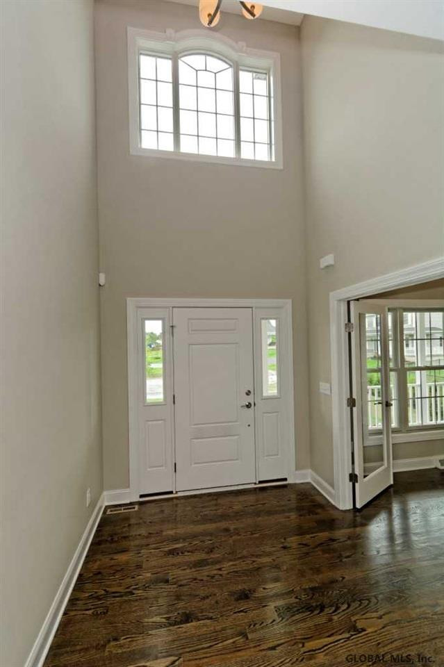 24 Charterpoint Road Colonie, NY 12189 - Photo 3 of 23 Photo 3