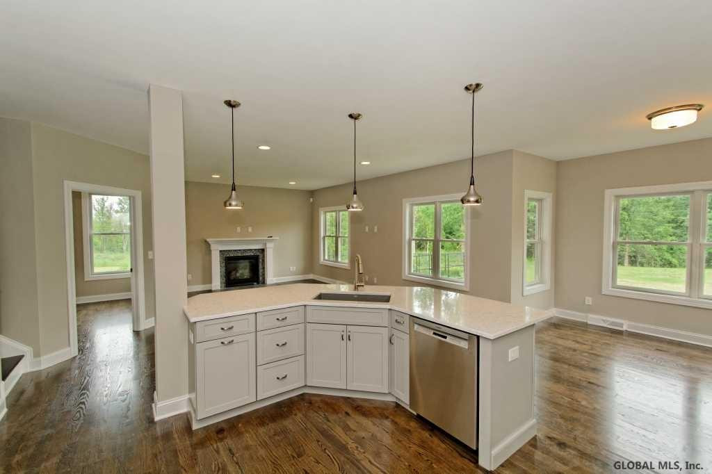 24 Charterpoint Road Colonie, NY 12189 - Photo 7 of 23 Photo 7