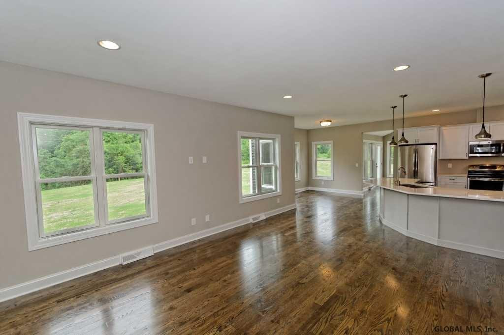 24 Charterpoint Road Colonie, NY 12189 - Photo 9 of 23 Photo 9