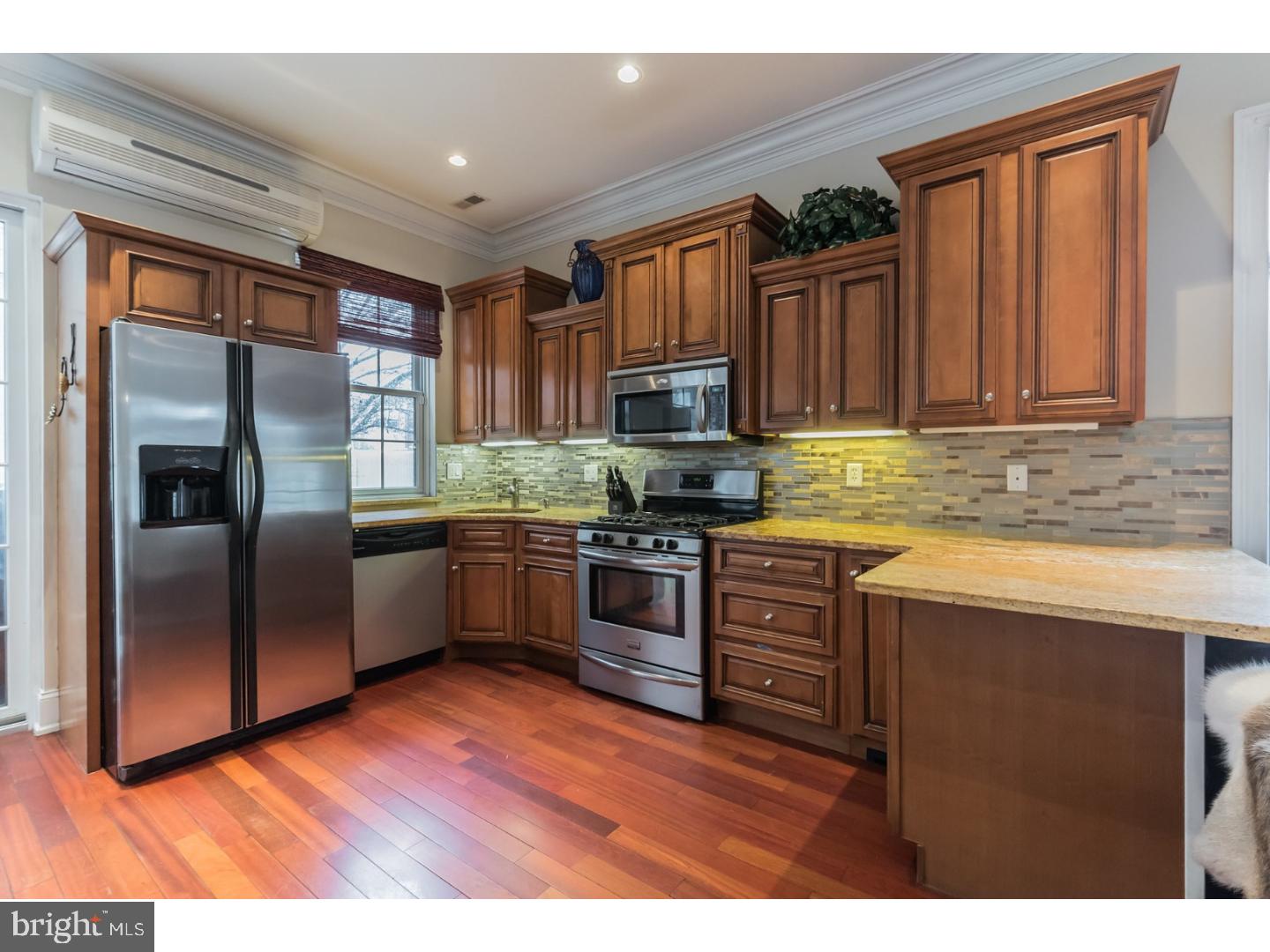 715 Carpenter Street Philadelphia, PA 19147 - Photo 4 of 24