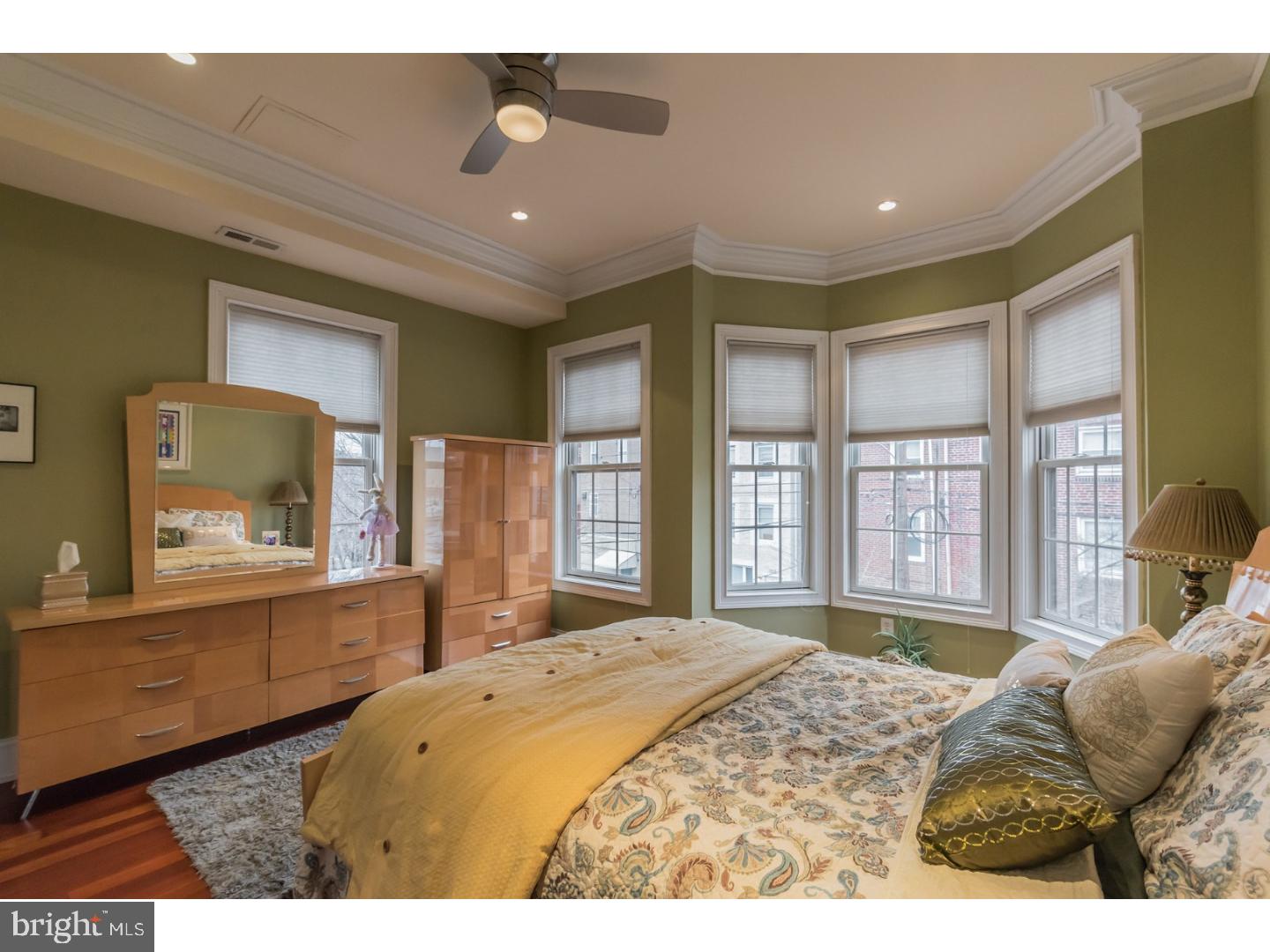 715 Carpenter Street Philadelphia, PA 19147 - Photo 10 of 24 Guest Room
