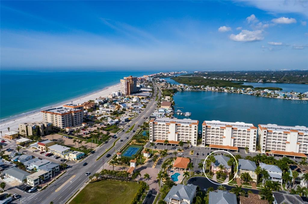 102 Wimbledon Court Redington Shores, FL 33708 - Photo 6 of 66